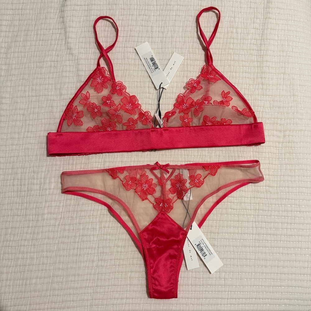 Fleur du Mal Petal Embroidery Triangle Bralette & Cheeky Panty Set (Size M) - Picture 5 of 5
